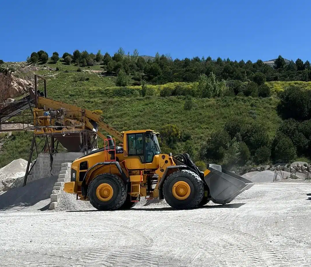 Movimientos de tierras, demoliciones y obras - Imagen 6