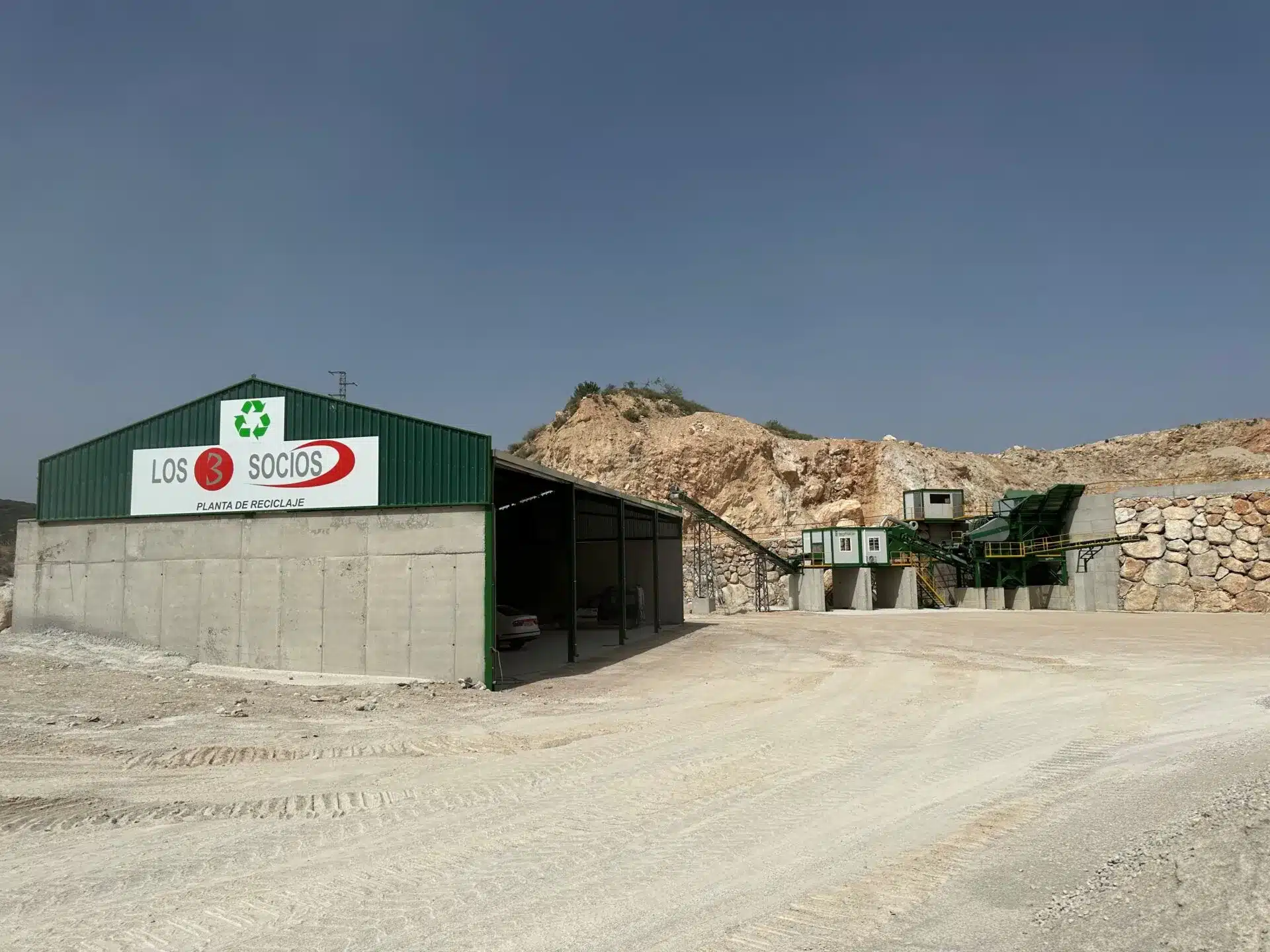 Movimientos de tierras, demoliciones y obras - Imagen 2